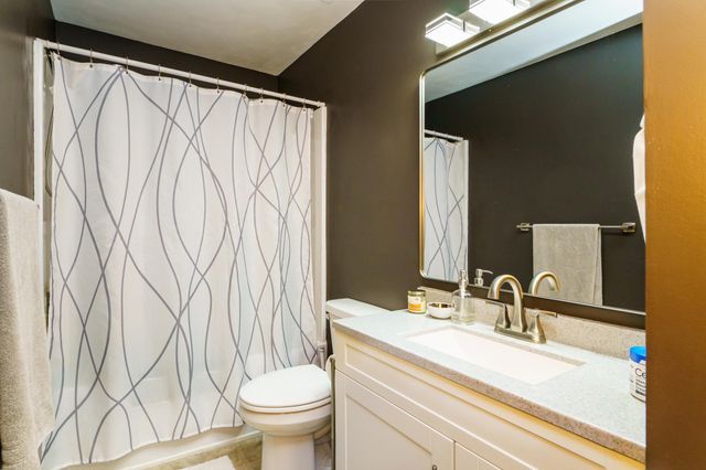 8352 168th Street W, Lakeville, MN 55044