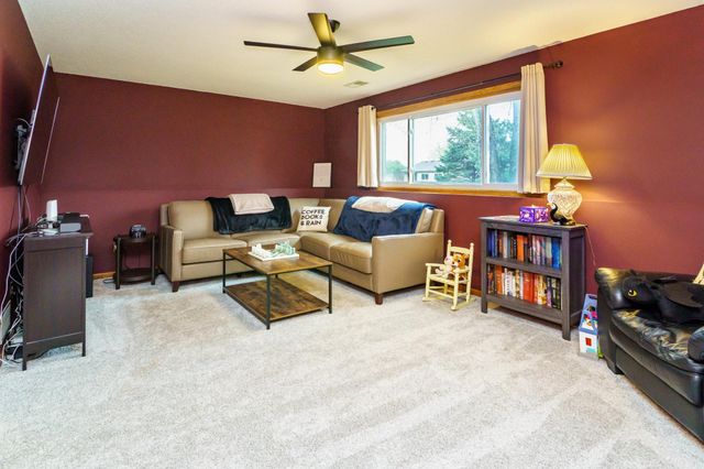 8352 168th Street W, Lakeville, MN 55044