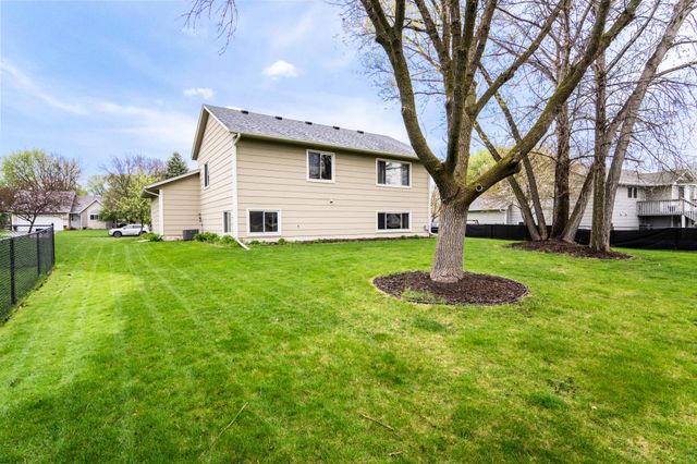 8352 168th Street W, Lakeville, MN 55044