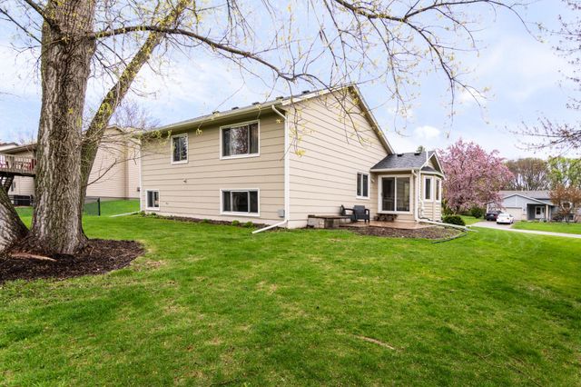 8352 168th Street W, Lakeville, MN 55044