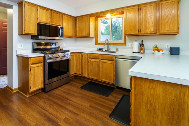 8352 168th Street W, Lakeville, MN 55044