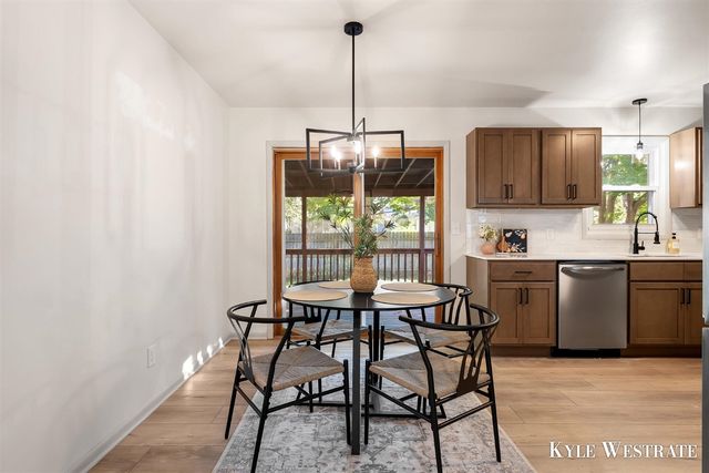 8184 E Chester Avenue, Byron Center, MI 49315