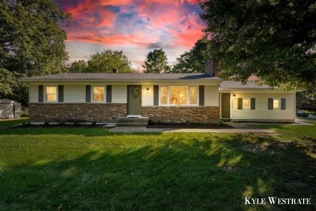 8184 E Chester Avenue, Byron Center, MI 49315