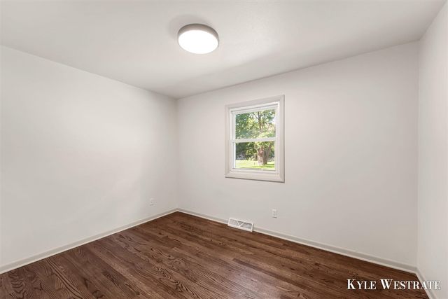 8184 E Chester Avenue, Byron Center, MI 49315