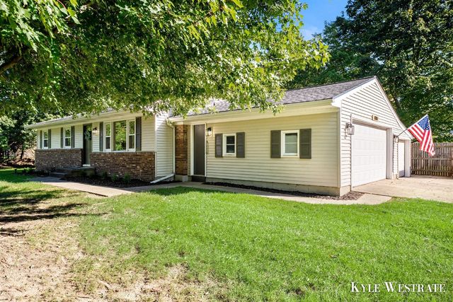 8184 E Chester Avenue, Byron Center, MI 49315