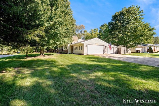 8184 E Chester Avenue, Byron Center, MI 49315