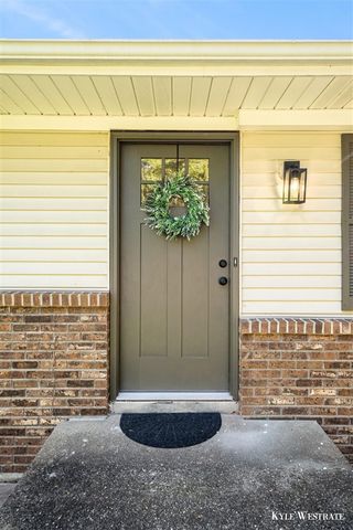 8184 E Chester Avenue, Byron Center, MI 49315
