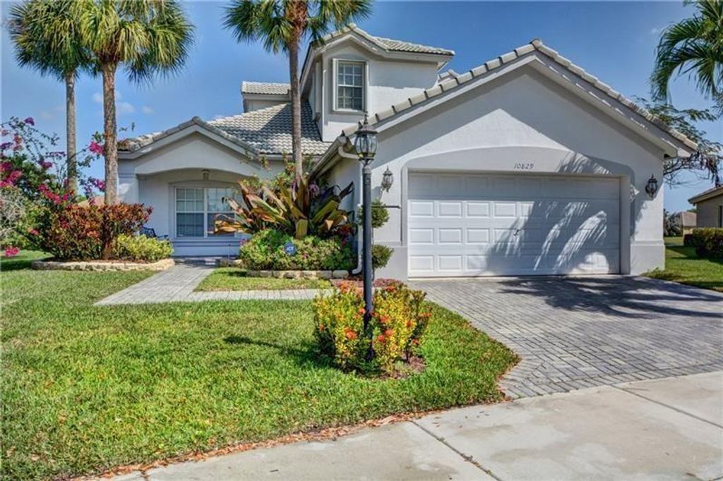 10829 NW 62nd Ct, Parkland, FL 33076