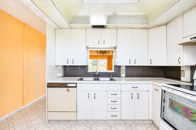 2502 Antigua Terrace F4, Coconut Creek, FL 33066