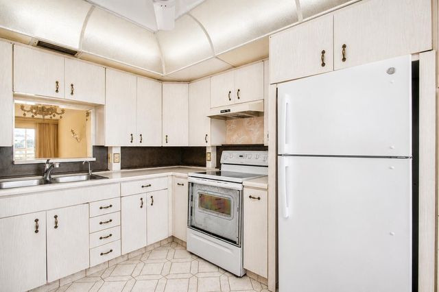 2502 Antigua Terrace F4, Coconut Creek, FL 33066