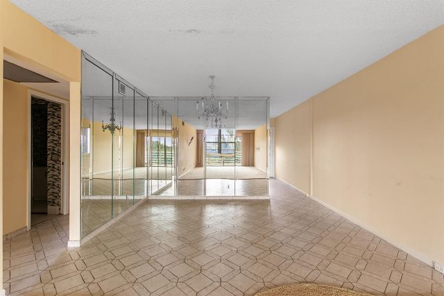 2502 Antigua Terrace F4, Coconut Creek, FL 33066