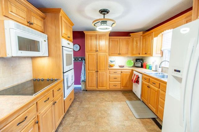 1406 Northfield Park Boulevard, Warrensburg, MO 64093