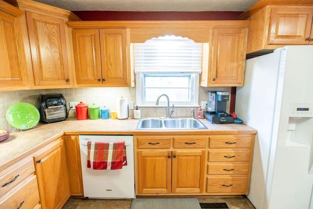 1406 Northfield Park Boulevard, Warrensburg, MO 64093