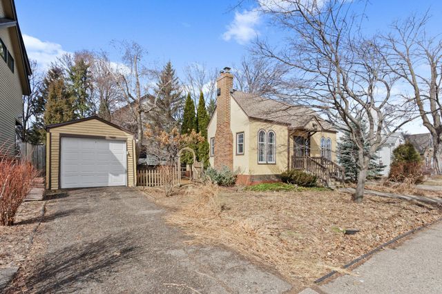 620 Upton Avenue S, Minneapolis, MN 55405