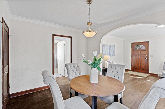 620 Upton Avenue S, Minneapolis, MN 55405