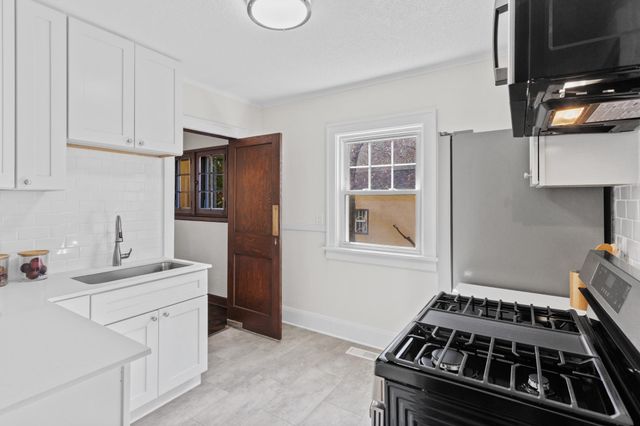 620 Upton Avenue S, Minneapolis, MN 55405