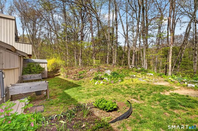 44 Mohawk Trail 44, Guilford, CT 06437