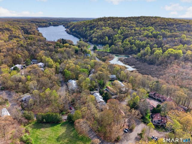 44 Mohawk Trail 44, Guilford, CT 06437