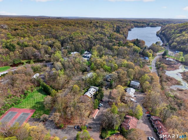 44 Mohawk Trail 44, Guilford, CT 06437