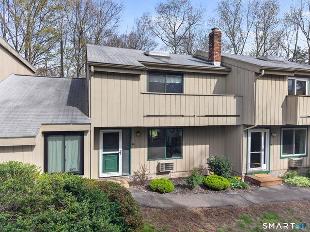 44 Mohawk Trail 44, Guilford, CT 06437