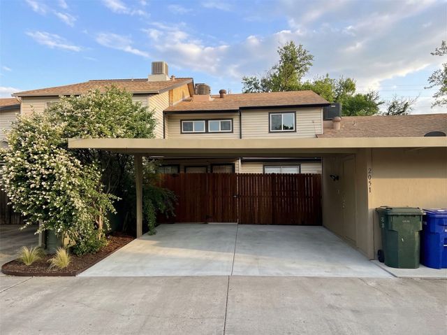 2051 Embassy Way, Carrollton, TX 75006