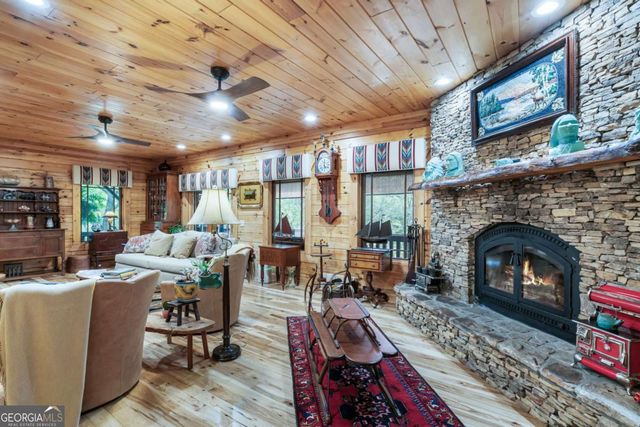 3383 Indian Springs Drive, Hiawassee, GA 30546