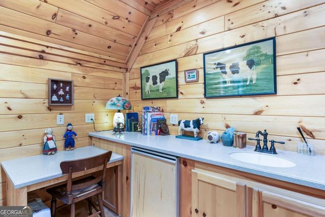 3383 Indian Springs Drive, Hiawassee, GA 30546