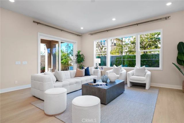 79 Pelican, Irvine, CA 92618