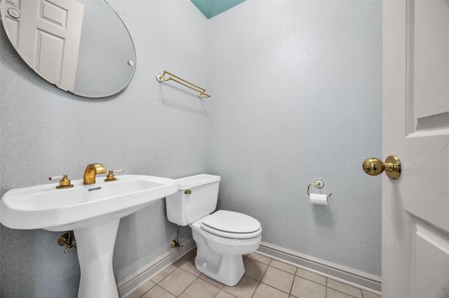 4850 Autumn Drive NE, Cedar Rapids, IA 52411
