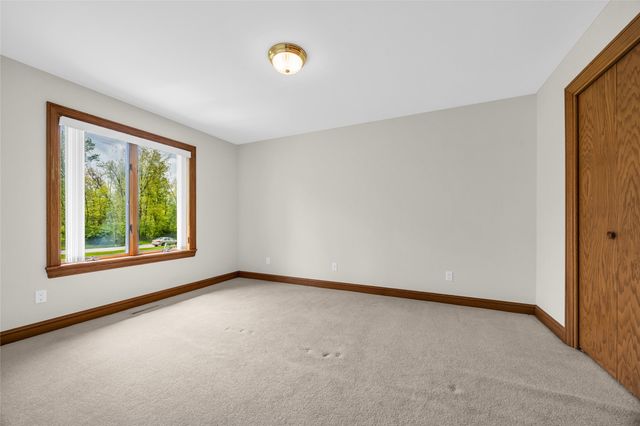 4850 Autumn Drive NE, Cedar Rapids, IA 52411