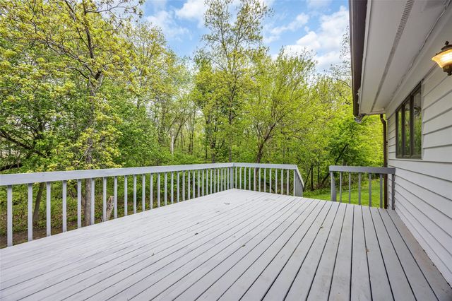 4850 Autumn Drive NE, Cedar Rapids, IA 52411