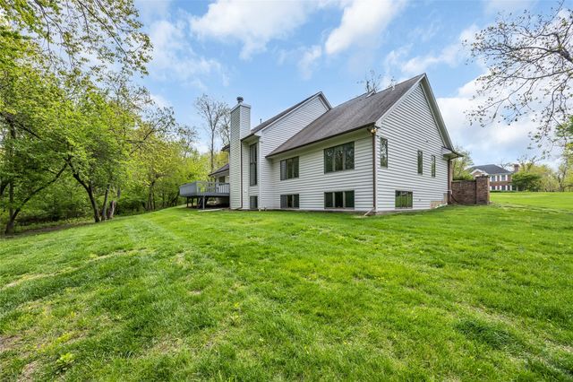 4850 Autumn Drive NE, Cedar Rapids, IA 52411