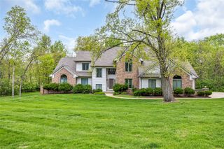 4850 Autumn Drive NE, Cedar Rapids, IA 52411