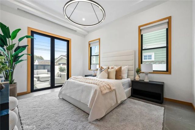 1828 Pine Street, Huntington Beach, CA 92648