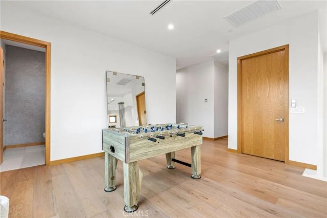 1828 Pine Street, Huntington Beach, CA 92648