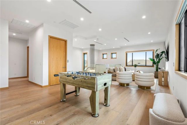 1828 Pine Street, Huntington Beach, CA 92648