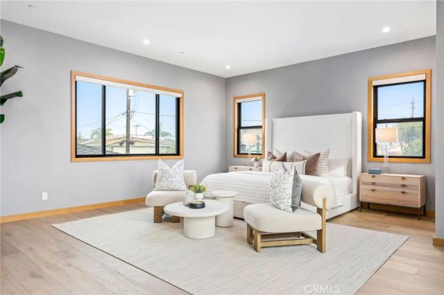 1828 Pine Street, Huntington Beach, CA 92648