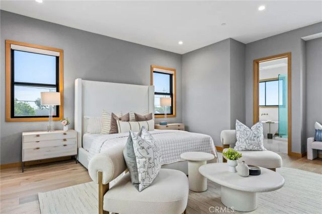 1828 Pine Street, Huntington Beach, CA 92648