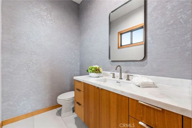 1828 Pine Street, Huntington Beach, CA 92648