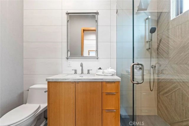 1828 Pine Street, Huntington Beach, CA 92648