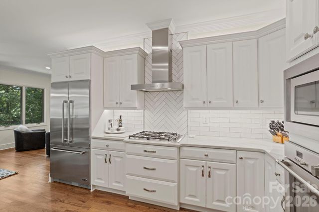 20 Fernridge Court, Flat Rock, NC 28731