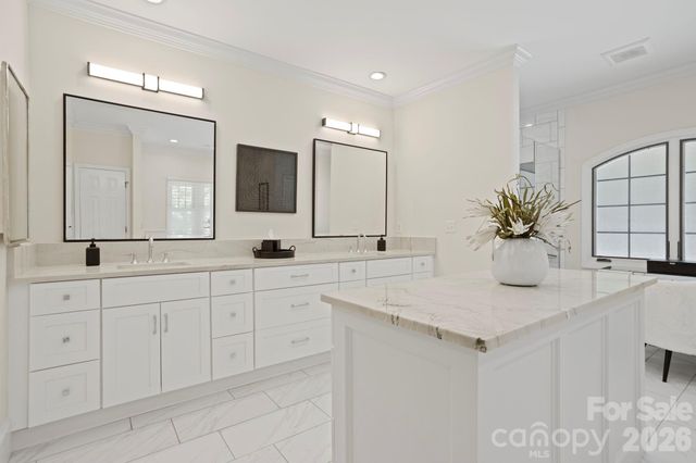 20 Fernridge Court, Flat Rock, NC 28731