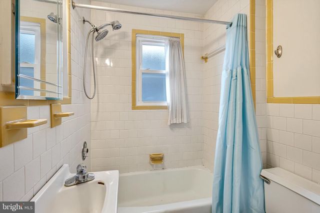 2528 HILLCREST AVE, Parkville, MD 21234