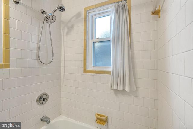 2528 HILLCREST AVE, Parkville, MD 21234