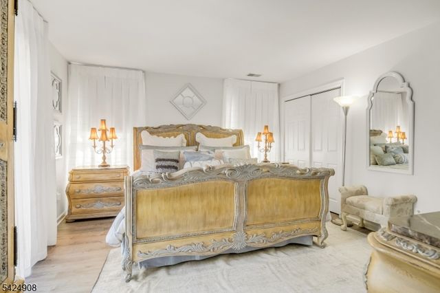 99 Genoble Rd, Montville Twp., NJ 07045