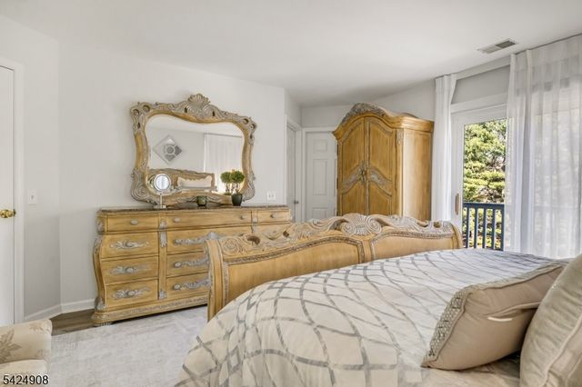 99 Genoble Rd, Montville Twp., NJ 07045