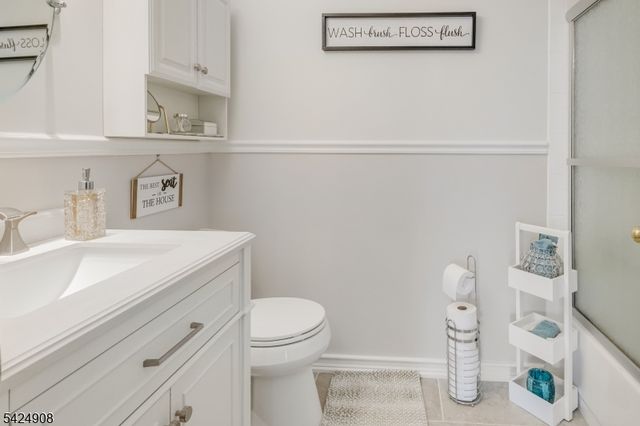 99 Genoble Rd, Montville Twp., NJ 07045