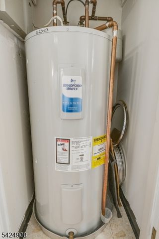 99 Genoble Rd, Montville Twp., NJ 07045