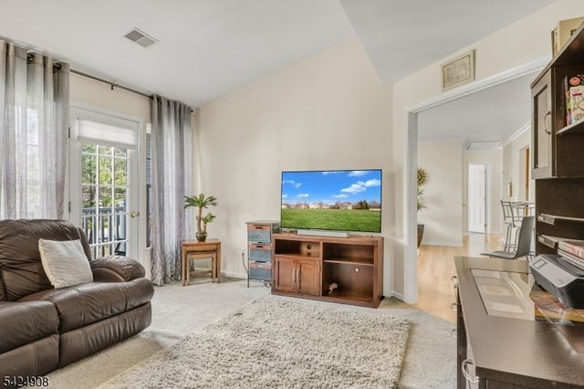 99 Genoble Rd, Montville Twp., NJ 07045