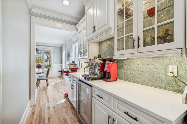 2601 W MORRISON AVENUE, Tampa, FL 33629